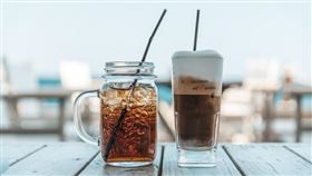 飲料，冷飲，冰咖啡（圖／翻攝自unsplash）