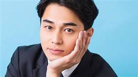 東出昌大原本形象佳，怎料卻傳吃嫩妹出軌。（圖／翻攝自《刑事和檢事~所轄與地檢的24時~》官網）