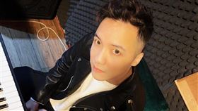 導演圤智雨分析台灣女優比網美乾淨、單純的6個原因。（圖／翻攝自戲引子臉書）