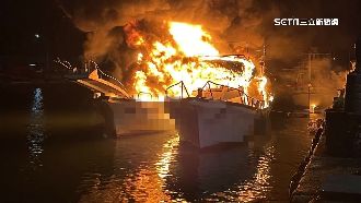 疑老鼠咬電線走火　賞鯨始祖船遭燒毀