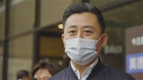 確診科大生巨城藏壽司用餐  180人篩檢陰性新竹市長林智堅（圖）17日視察COVID-19（2019冠狀病毒疾病）疫苗竹科施打站，並受訪指出，新竹縣某科大2師生確診，其中，案17932曾在11日晚間7至9時到巨城藏壽司用餐，已採檢相關餐廳員工等共265人，初步180人的PCR皆為陰性。中央社記者郭宣(文三)攝  111年1月17日