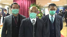 行政院長蘇貞昌18日下午出席「110年鳳凰獎楷模表揚典禮。