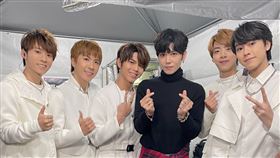 ALL IN 5與導師畢書盡跑場相見歡(左起：董哲瑋、隊長吳承恩、許傑銘、林裕城、陳柏安)/真星製造研究所 提供