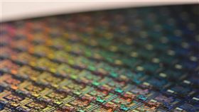 IC Insights預估，今年全球半導體產值可望成長11%，續創歷史新高。（示意圖／翻攝自Unsplash圖庫）
