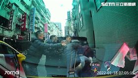 北市許姓司機表明防疫計程車不載客，卻遭4名酒客聯手痛毆。（圖／翻攝畫面）