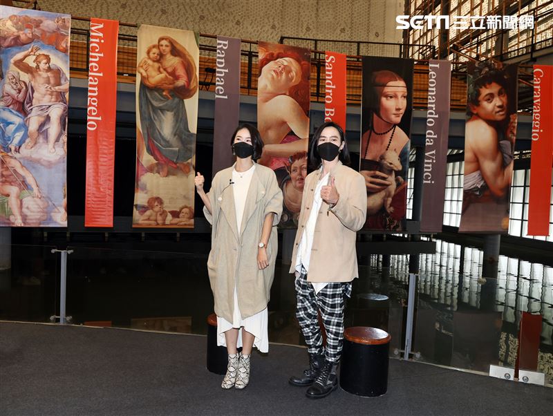 鍾瑶、田士廣出席 開箱「會動的文藝復興」展。（記者邱榮吉/攝影）