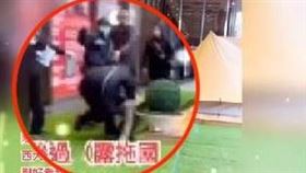 實聯制,大遠百,疫情,壓制,保全（圖／翻攝自臉書《新竹人新竹事》）