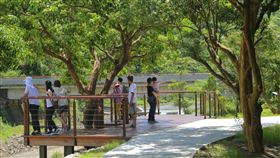 雙流森林遊樂區大年初1至初6不打烊屏東林管處發布新聞稿指出，墾丁與雙流國家森林遊樂區大年初1到初6不打烊，照常營運，讓喜愛大自然的民眾新春前往享受森林浴。（屏東林管處提供）中央社記者李卉婷傳真  111年1月20日