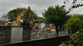 顏家招待所，拆除進度曝光，超過8成，夷為平地 限拆到期 圖/翻攝畫面