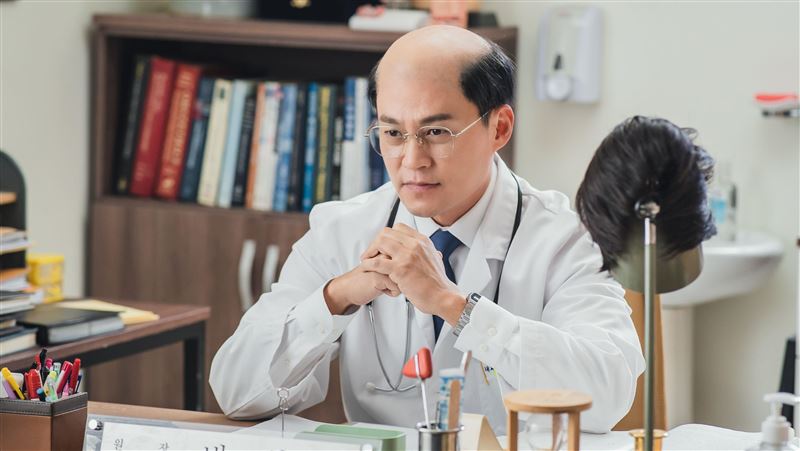 男星關燈床戰女星　啪啪完發現淹水了