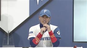 日本火腿新球季換新球衣。（圖／翻攝自火腿直播）