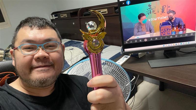 四叉貓曬「月光權杖」坦言：有點失望