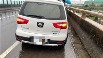 蘆竹台61線高架橋伸縮縫鋼筋斷裂！