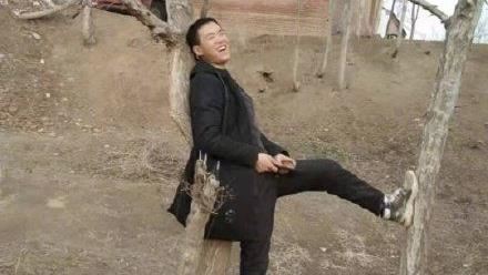 確診父趴趴走尋失蹤兒　警：死2年了