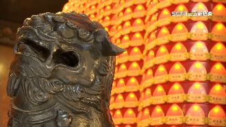 砸錢搶第1排燈位　妻點燈花逾37萬