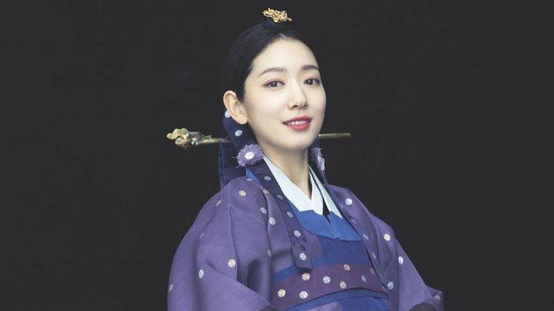 朴信惠完婚首發聲！韓服婚紗現孕肚