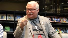 波蘭前總統華勒沙華勒沙表示，他抵抗共黨獨裁的自信主要來自教宗是波蘭人，此外蘇聯的政局不穩也讓他有可趁之機。中央社記者林育立格但斯克攝  108年6月4日