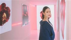 昆凌懷孕後的活動照曝光。（圖／翻攝自微博） 