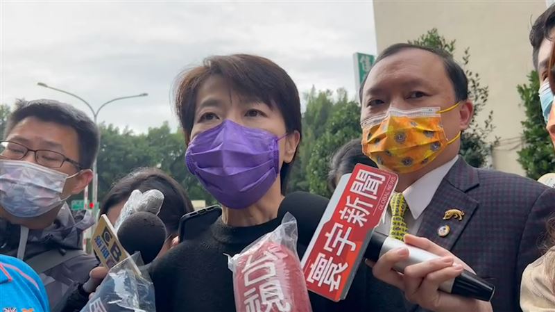 圓山廚師房仲哥哥、母確診　病毒量高