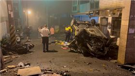 機車,水泥柱,計程車,台中,濃霧,