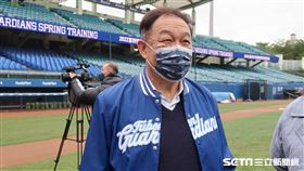 富邦悍將領隊林華韋。（圖／記者王怡翔攝影）