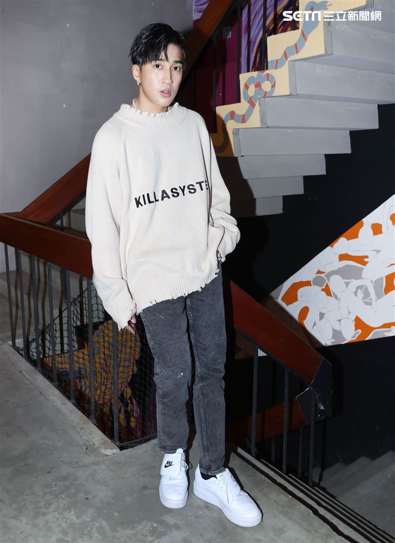 婁峻碩三立新聞網專訪。（記者邱榮吉/攝影）