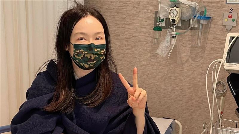 獨／徐薇突昏倒送急診　兒目睹嚇壞