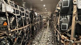 美國標槍飛彈與發射器運抵基輔（圖／翻攝自@oleksiireznikov推特）