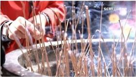 ▲民眾前往廟宇祈求順利。（示意圖／三立新聞網）