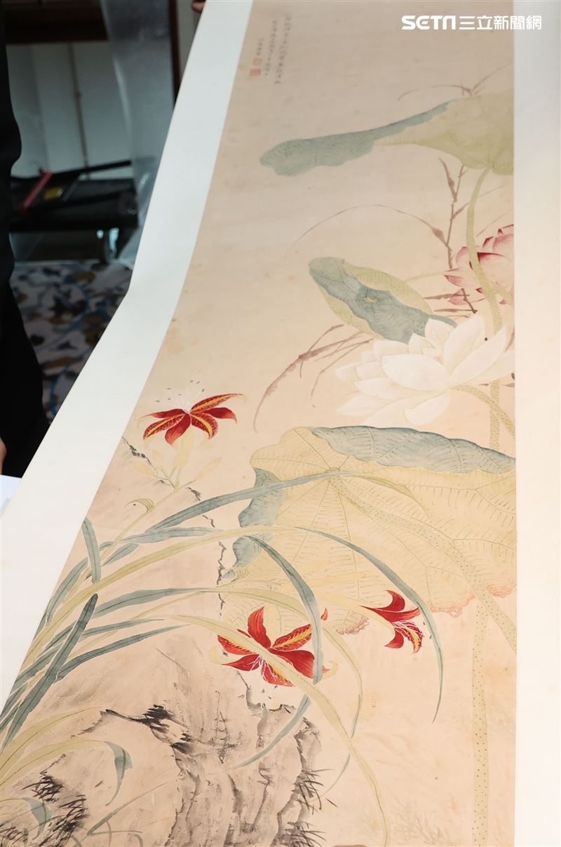 「閃亮的回憶」羅霈穎與羅青藏書畫及精品公益拍賣會。（記者邱榮吉/攝影）