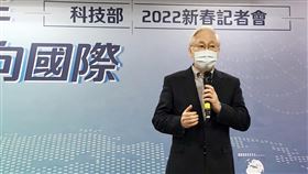 太空發展元年  吳政忠：三期計畫發射衛星倍增科技部於26日舉行新春記者會，科技部長吳政忠表示，2022年是台灣太空發展元年，透露第三期太空科技發展計畫可能延長到2030年、總發射衛星數達2倍以上。中央社記者蘇思云攝  111年1月26日