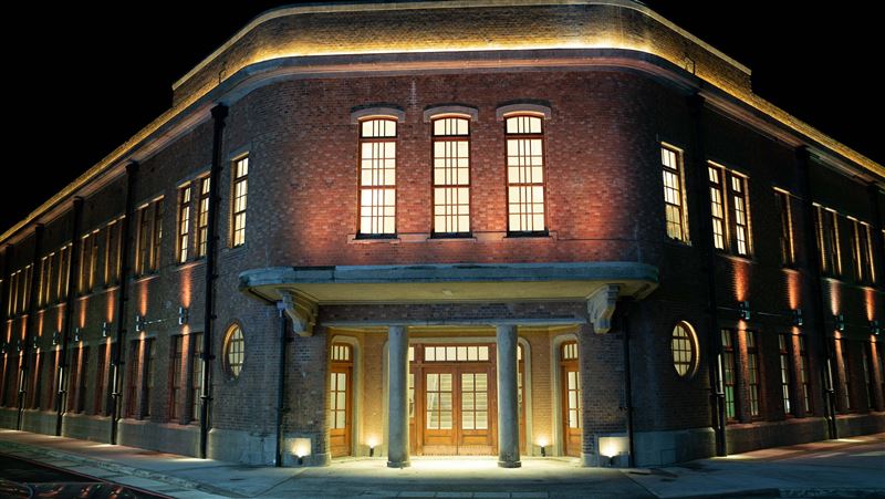 基隆正濱大樓以光展演　小年夜點燈