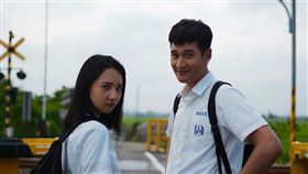 周興哲、李沐。翻攝自周興哲臉書