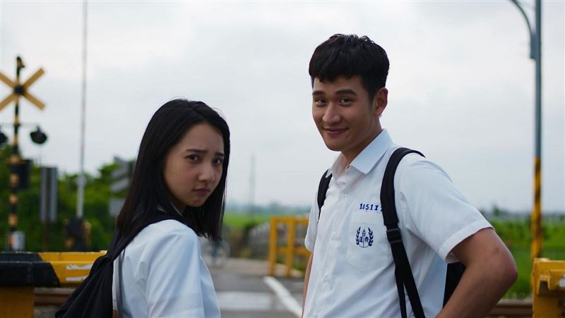 周興哲無法現身首映　PCR完嘆傷心