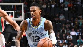 ▲莫蘭特（Ja Morant）攻下平本季新高的41分，率領灰熊118：110擊退馬刺。（圖／翻攝自灰熊推特）