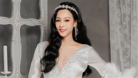 王思佳日前順利產女。（圖／翻攝臉書）