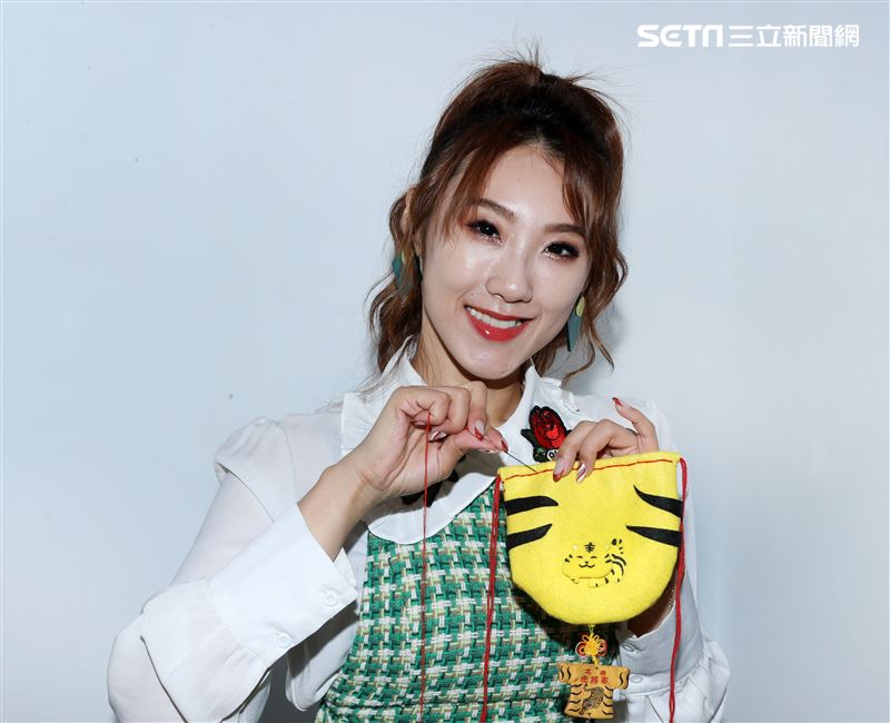 謝金晶三立新聞網專訪。（記者邱榮吉/攝影）