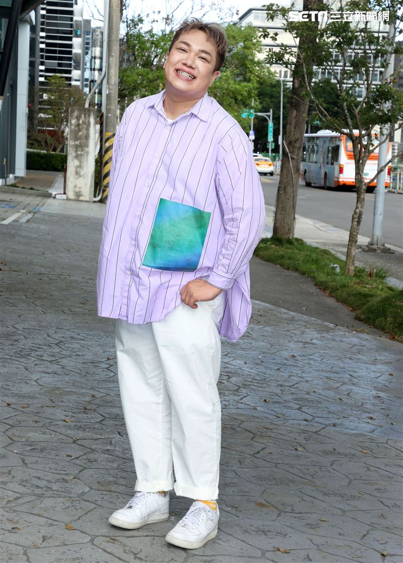 關韶文三立新聞網專訪。（記者邱榮吉/攝影）