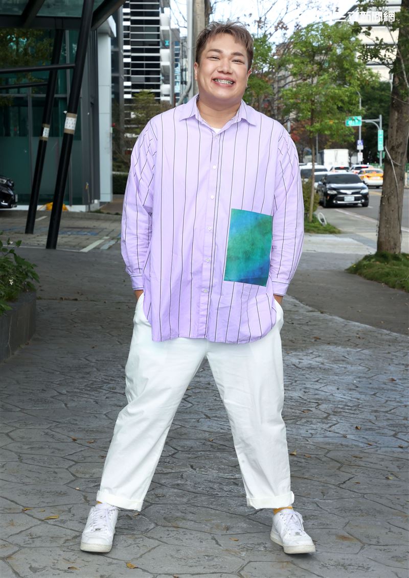 關韶文三立新聞網專訪。（記者邱榮吉/攝影）