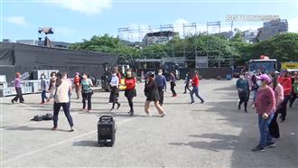 台北燈會在士林　婆媽們苦練開幕表演