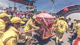 ▲粉紅超跑。（圖／小瑋風城 授權提供）