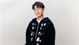 韋禮安「如果可以」Hit Fm年度百首單曲奪冠Hit Fm於28日公布「年度百首單曲」票選排名結果，歌手韋禮安為電影「月老」演唱的主題曲「如果可以」奪下冠軍，也是韋禮安首次獲得年度百首單曲冠軍。（Hit Fm提供）中央社記者葉冠吟傳真  111年1月28日