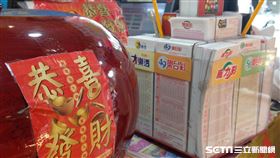 飛來發彩券行 彩券行 樂透 威力彩 大樂透 彩券 刮刮樂（圖／記者戴玉翔攝影）
