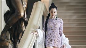 徐若瑄、繩索裝（圖／翻攝自徐若瑄臉書）