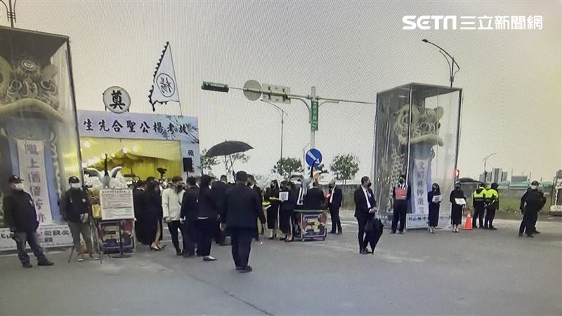 竹聯幫大哥猝逝　小年夜500人送行