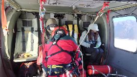 夫妻登卡羅樓山遇雪失溫  空勤吊掛救