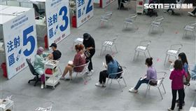 北市科教館疫苗接種站(記者陳弋攝影)