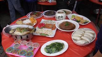 瘋搶年夜飯商機！熱炒飯店訂單全破百