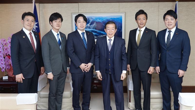 謝長廷透露　賴清德在宏國會晤日特使