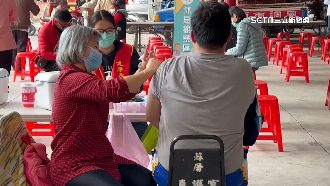 台南廟宇設接種站　初一走春兼防疫